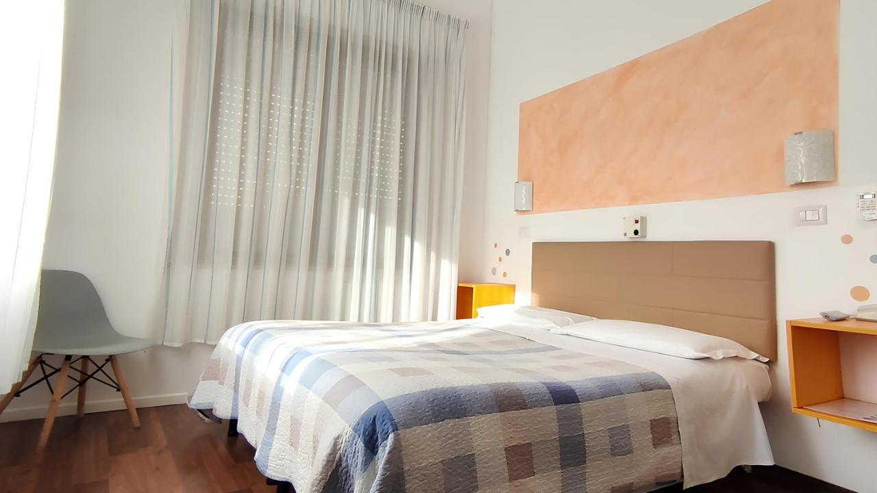 Birilli B&B チヴィタノーヴァ・マルケ エクステリア 写真